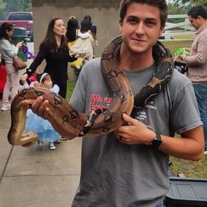 Meet your Posher, Terry